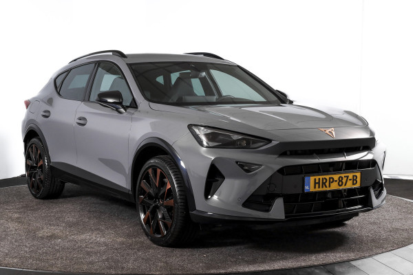 CUPRA Formentor 272 PK e-Hybrid VZ Performance (Nieuw model)  - Automaat | Dig. Cockpit | Adapt. Cruise | Stoel-+Stuurverw. | Elek. stoel met geheugen | PDC | Camera | NAV + App. Connect | ECC | LM 19" Sandstorm Copper |