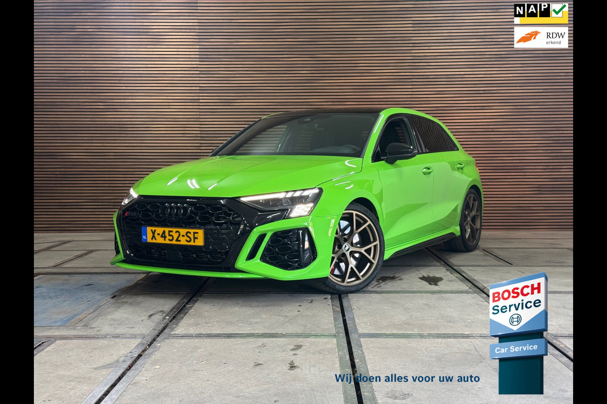 Audi RS3 Sportback 2.5TFSI quattro| BOM VOL | Akra | PPF | Keramisch | RS-Design pakket + | RS-Dynamic pakket plus | Audi Garantie Audi RS3 Sportback 2.5TFSI quattro| BOM VOL | Akra | PPF | Keramisch | RS-Design pakket + | RS-Dynamic pakket plus | Audi Garantie