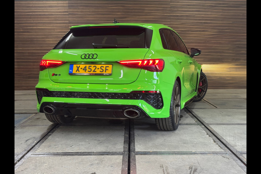 Audi RS3 Sportback 2.5TFSI quattro| BOM VOL | Akra | PPF | Keramisch | RS-Design pakket + | RS-Dynamic pakket plus | Audi Garantie