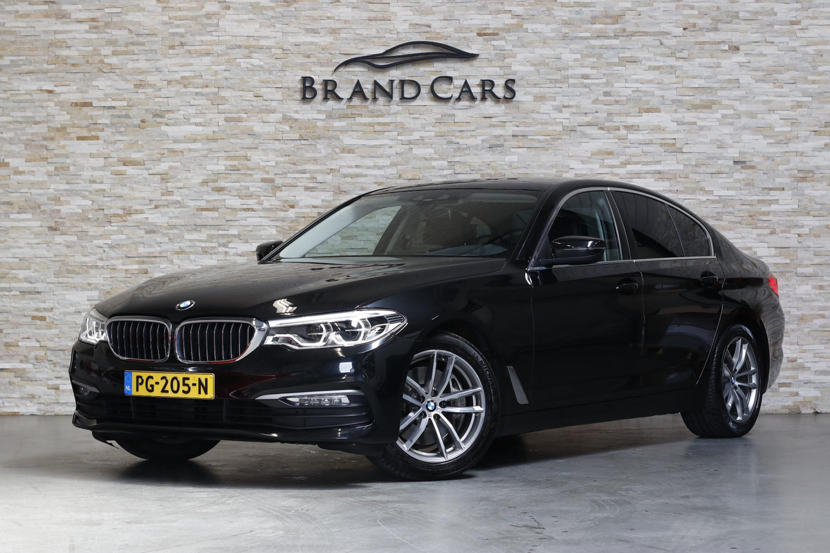BMW 5 Serie 540i High Executive DEALER OH | NL AUTO | NAP | HUD | NAVI | NWE APK + OH | BMW 5 Serie 540i High Executive DEALER OH | NL AUTO | NAP | HUD | NAVI | NWE APK + OH |