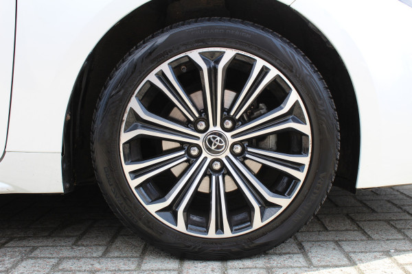 Toyota Corolla Touring Sports 1.8 Hybrid Business Intro | Adaptieve Cruise | Stoelverwarming | Apple Carplay