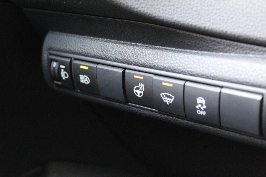 Toyota Corolla Touring Sports 1.8 Hybrid Business Intro | Adaptieve Cruise | Stoelverwarming | Apple Carplay