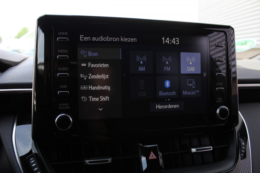 Toyota Corolla Touring Sports 1.8 Hybrid Business Intro | Adaptieve Cruise | Stoelverwarming | Apple Carplay
