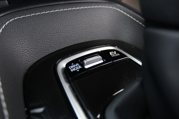 Toyota Corolla Touring Sports 1.8 Hybrid Business Intro | Adaptieve Cruise | Stoelverwarming | Apple Carplay