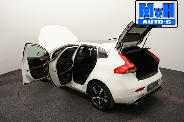 Volvo V40 1.5 T3 Polar+ Sport|R-DESIGN|PANORAMADAK|NAP|LED