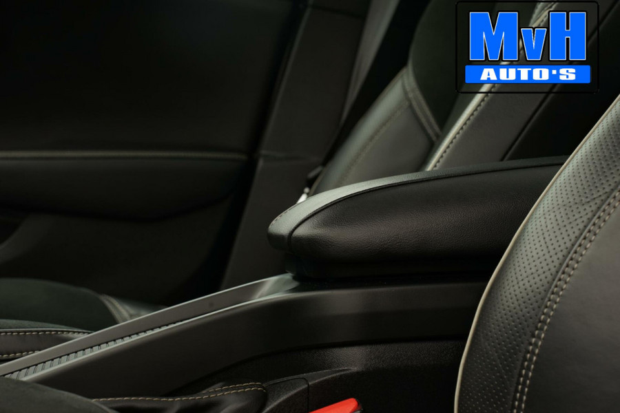 Volvo V40 1.5 T3 Polar+ Sport|R-DESIGN|PANORAMADAK|NAP|LED