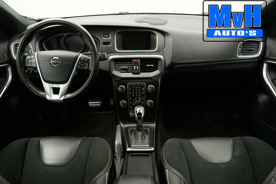 Volvo V40 1.5 T3 Polar+ Sport|R-DESIGN|PANORAMADAK|NAP|LED