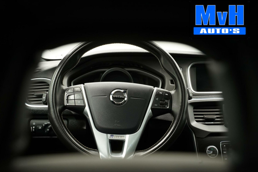 Volvo V40 1.5 T3 Polar+ Sport|R-DESIGN|PANORAMADAK|NAP|LED