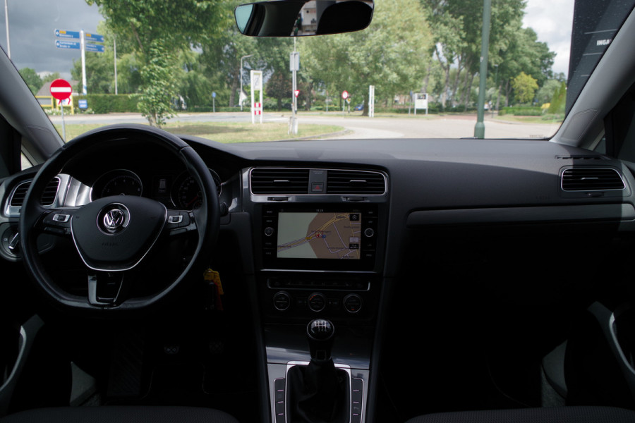 Volkswagen GOLF Variant 1.4 TSI 125 PK Comfortline Business, Cruise Control, Carplay, Navigatie, parkeersenoren,