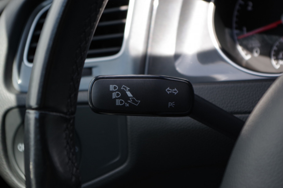Volkswagen GOLF Variant 1.4 TSI 125 PK Comfortline Business, Cruise Control, Carplay, Navigatie, parkeersenoren,