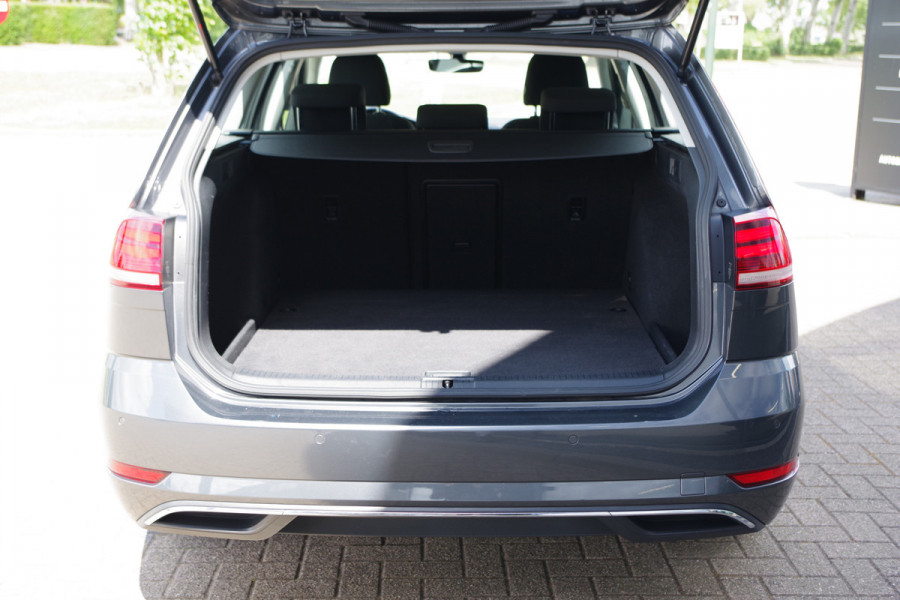 Volkswagen GOLF Variant 1.4 TSI 125 PK Comfortline Business, Cruise Control, Carplay, Navigatie, parkeersenoren,