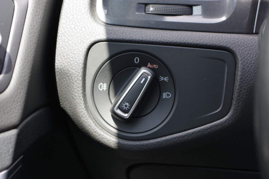 Volkswagen GOLF Variant 1.4 TSI 125 PK Comfortline Business, Cruise Control, Carplay, Navigatie, parkeersenoren,