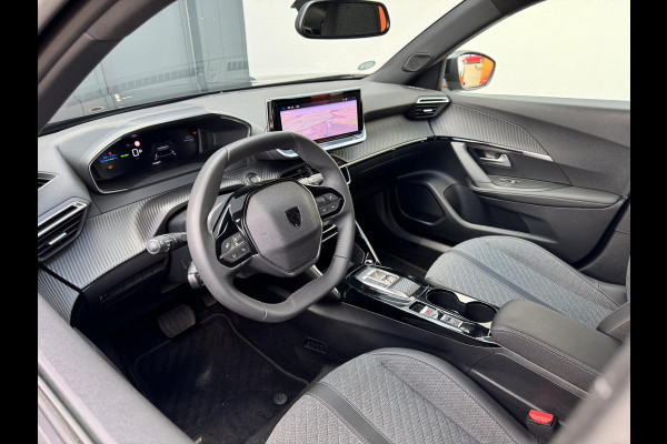Peugeot e-2008 EV Allure 54 kWh Long range| Nieuw model | Parkeercamera | Meer foto's volgen