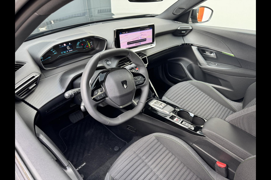 Peugeot e-2008 EV Active 54 kWh Long range | Nieuw model | Parkeercamera | Meer foto's volgen