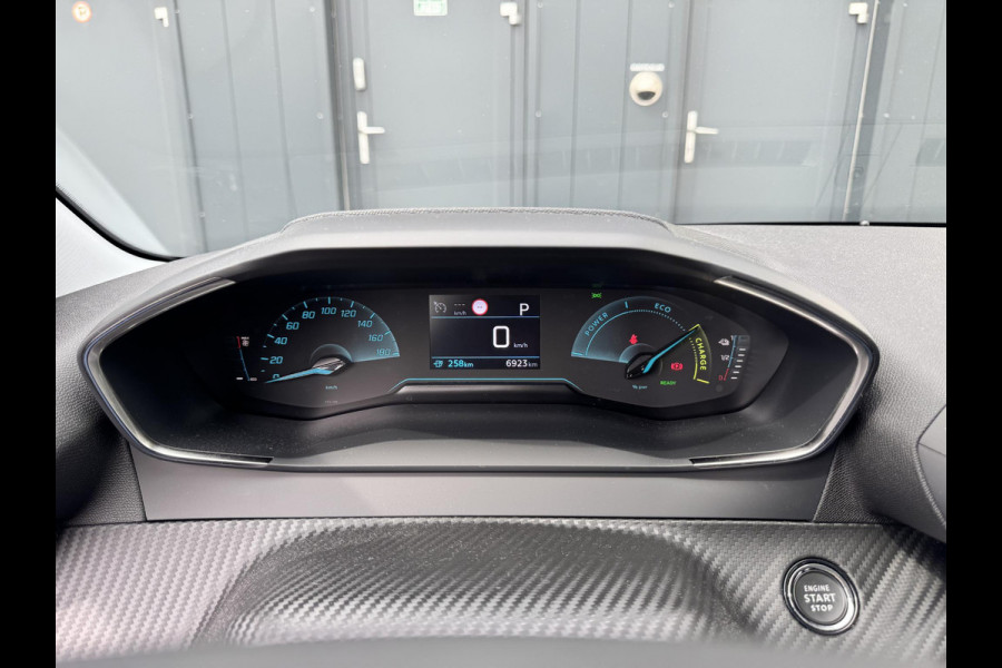 Peugeot e-208 EV Active 50 kWh | 3 fase | Apple Carplay | Meer foto's volgen | Prijs is rijklaar