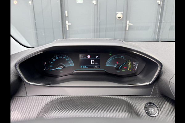 Peugeot e-208 EV Active 50 kWh | 3 fase | Apple Carplay | Meer foto's volgen | Prijs is rijklaar