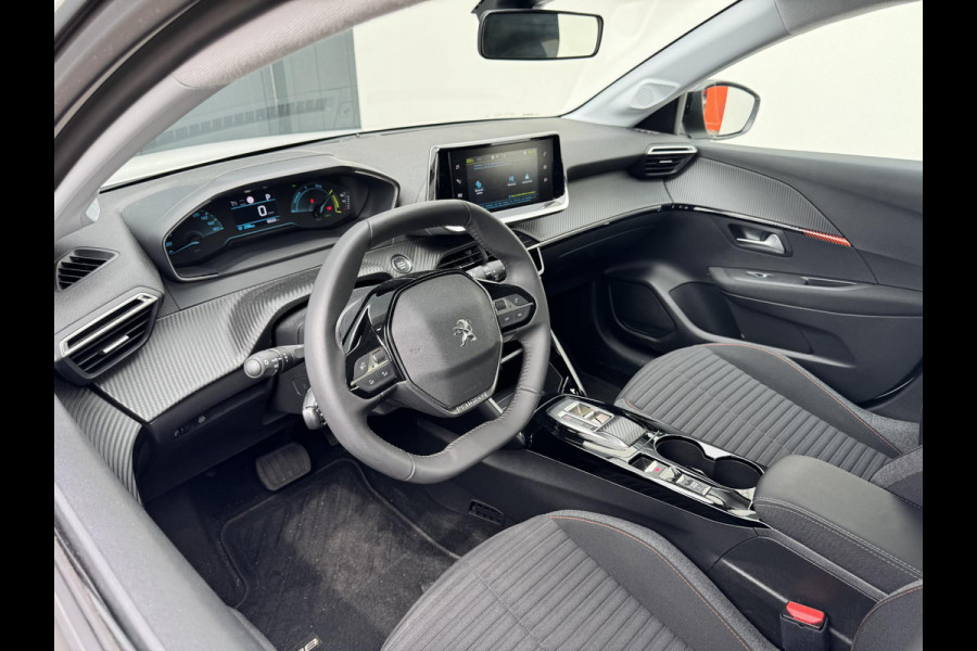 Peugeot e-208 EV Active 50 kWh | 3 fase | Apple Carplay | Meer foto's volgen | Prijs is rijklaar