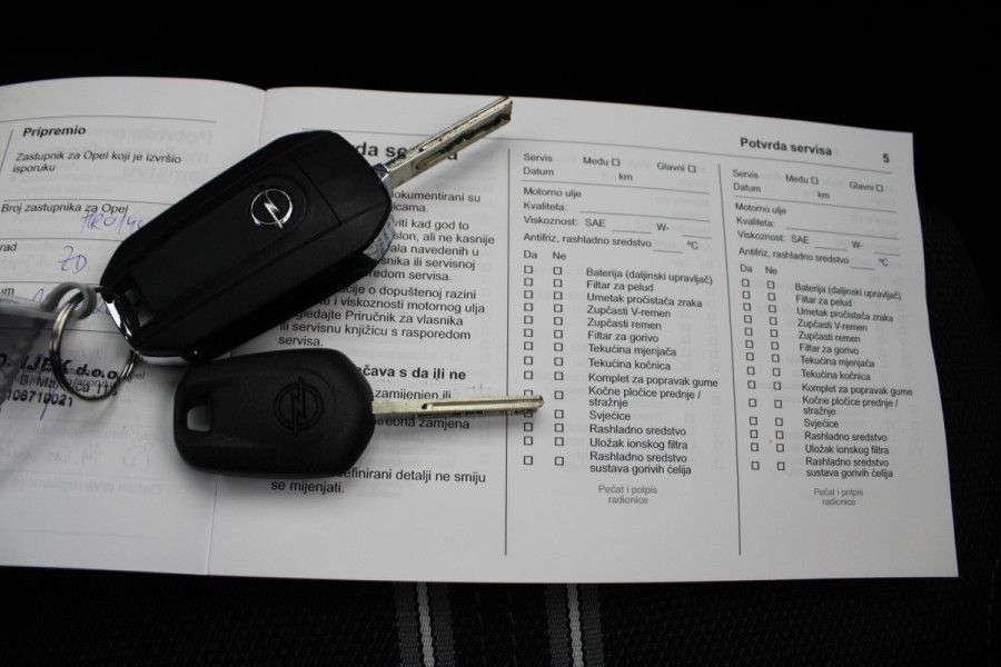 Opel Corsa 1.2 Turbo Hybrid GS |Carplay|Stoel/stuur verwarming|facelift........