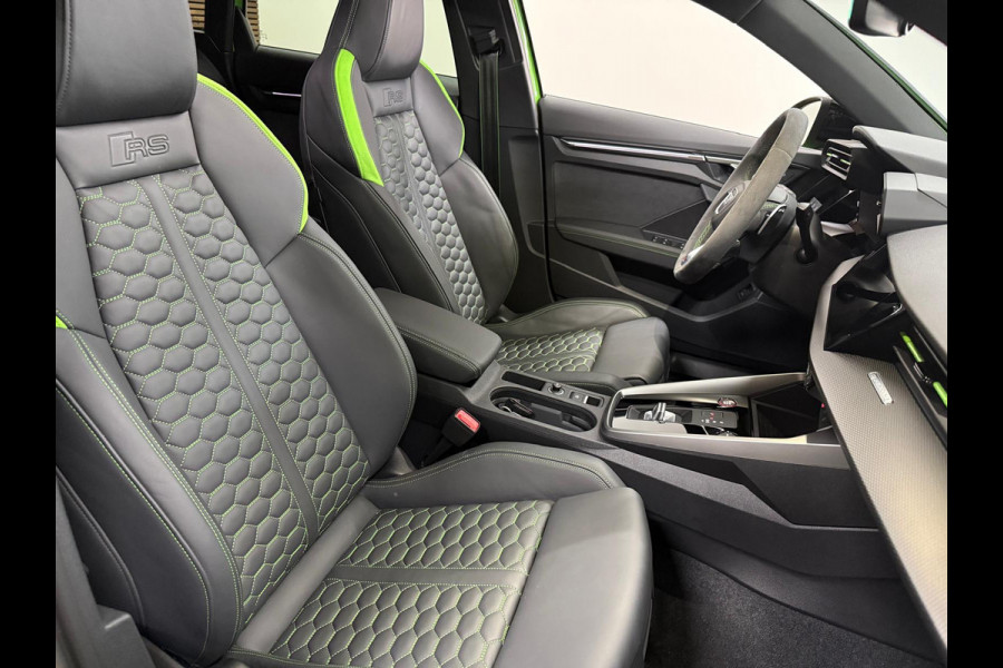 Audi RS3 Sportback 2.5TFSI quattro| BOM VOL | Akra | PPF | Keramisch | RS-Design pakket + | RS-Dynamic pakket plus | Audi Garantie
