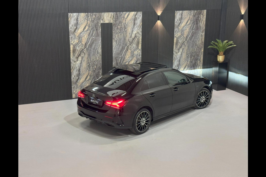 Mercedes-Benz A-Klasse 250e AMG |PANO|SFEER|CAMERA|BOMVOL