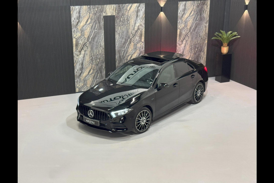 Mercedes-Benz A-Klasse 250e AMG |PANO|SFEER|CAMERA|BOMVOL