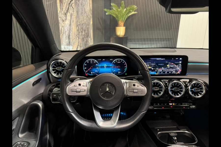 Mercedes-Benz A-Klasse 250e AMG |PANO|SFEER|CAMERA|BOMVOL