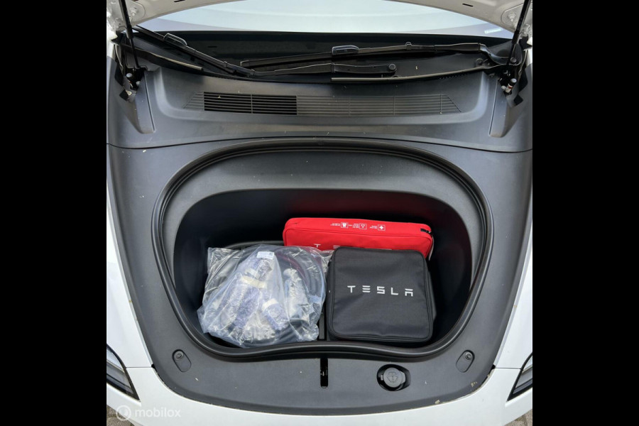 Tesla Model 3 Standard Range