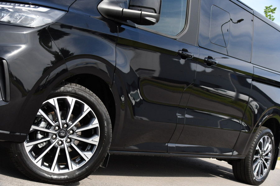 Ford Transit Custom 320 2.0 TDCI L2H1 Tourneo Black Edition Full Options, 360 Camera,  Adpatieve Cruise, Virtual, Carplay, 170PK, Stoel/Stuur Verwarming, Automaat, Uniek!
