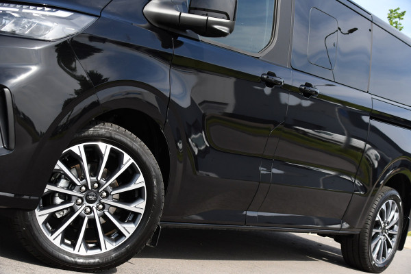 Ford Transit Custom 320 2.0 TDCI L2H1 Tourneo Black Edition Full Options, 360 Camera,  Adpatieve Cruise, Virtual, Carplay, 170PK, Stoel/Stuur Verwarming, Automaat, Uniek!