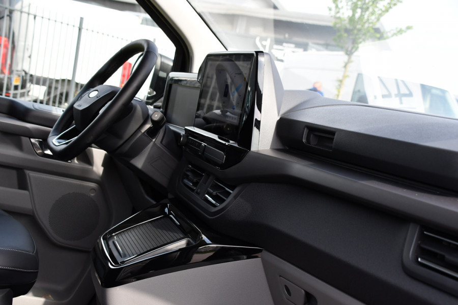 Ford Transit Custom 320 2.0 TDCI L2H1 Tourneo Black Edition Full Options, 360 Camera,  Adpatieve Cruise, Virtual, Carplay, 170PK, Stoel/Stuur Verwarming, Automaat, Uniek!