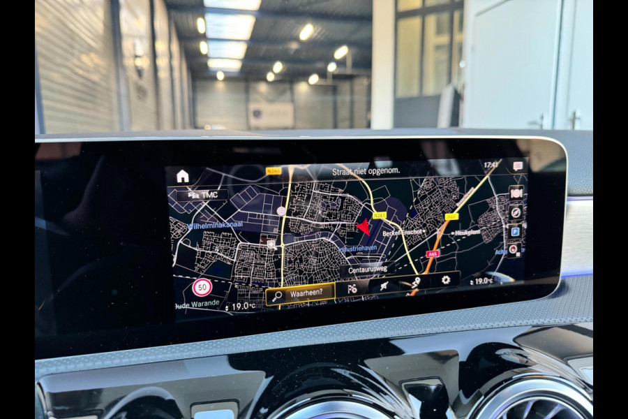 Mercedes-Benz A-Klasse AMG 35 4MATIC 306+PK MULTIBEAM/SFEER/VIRTUAL/PANO/LEER+S.VERWARMING/18"/360 CAM/ACC/ECC/12 MDN GARANTIE!