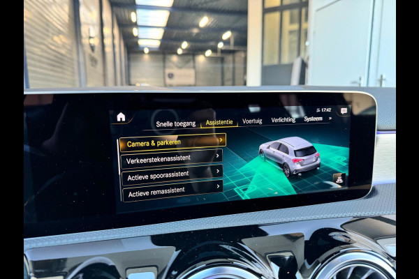 Mercedes-Benz A-Klasse AMG 35 4MATIC 306+PK MULTIBEAM/SFEER/VIRTUAL/PANO/LEER+S.VERWARMING/18"/360 CAM/ACC/ECC/12 MDN GARANTIE!