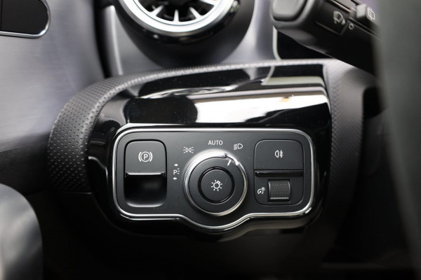 Mercedes-Benz A-Klasse AMG 35 4MATIC 306+PK MULTIBEAM/SFEER/VIRTUAL/PANO/LEER+S.VERWARMING/18"/360 CAM/ACC/ECC/12 MDN GARANTIE!