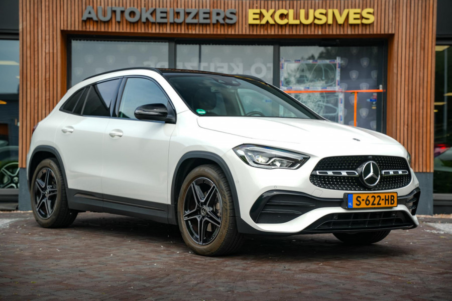 Mercedes-Benz GLA 200 AMG Line Panodak Ambient Stoelverw. Camera Cruise
