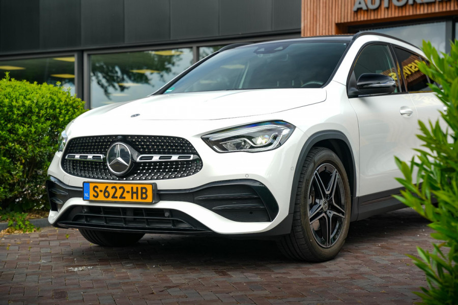 Mercedes-Benz GLA 200 AMG Line Panodak Ambient Stoelverw. Camera Cruise