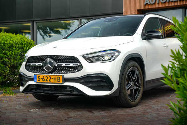 Mercedes-Benz GLA 200 AMG Line Panodak Ambient Stoelverw. Camera Cruise