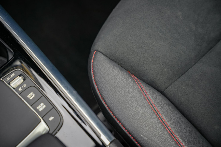 Mercedes-Benz GLA 200 AMG Line Panodak Ambient Stoelverw. Camera Cruise