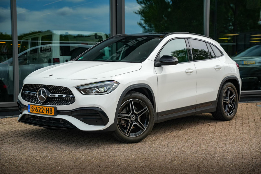 Mercedes-Benz GLA 200 AMG Line Panodak Ambient Stoelverw. Camera Cruise