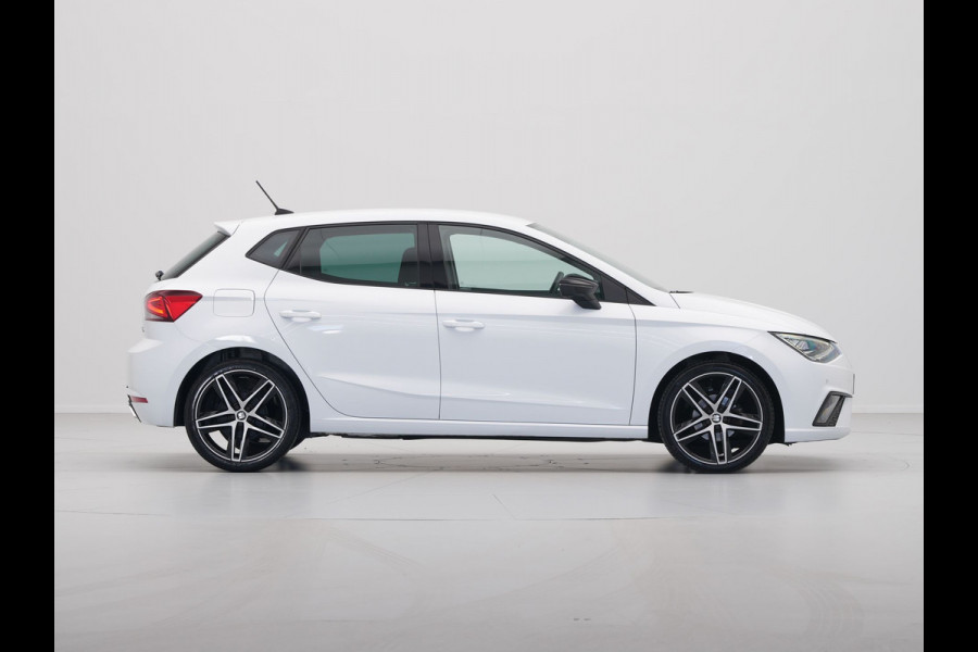 Seat Ibiza 1.0 TSI 95pk FR Business Intense Navigatie Camera Clima Led Carplay 244