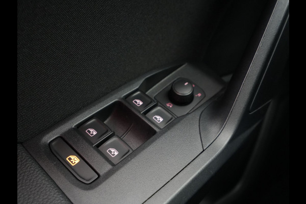 Seat Ibiza 1.0 TSI 95pk FR Business Intense Navigatie Camera Clima Led Carplay 244
