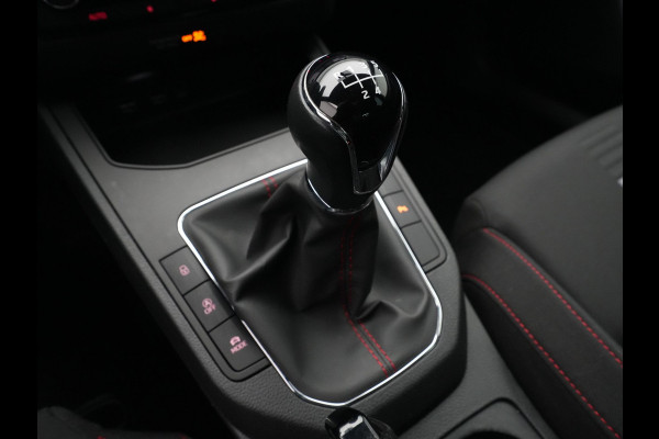 Seat Ibiza 1.0 TSI 95pk FR Business Intense Navigatie Camera Clima Led Carplay 244