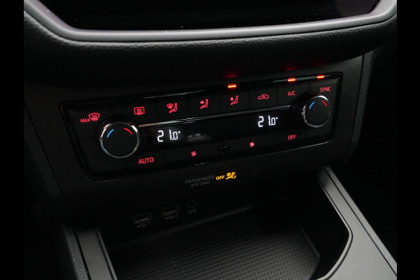 Seat Ibiza 1.0 TSI 95pk FR Business Intense Navigatie Camera Clima Led Carplay 244