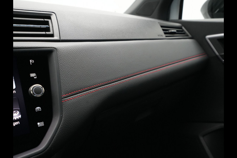 Seat Ibiza 1.0 TSI 95pk FR Business Intense Navigatie Camera Clima Led Carplay 244