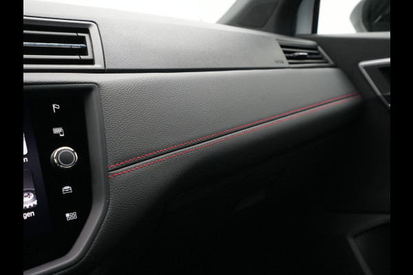 Seat Ibiza 1.0 TSI 95pk FR Business Intense Navigatie Camera Clima Led Carplay 244