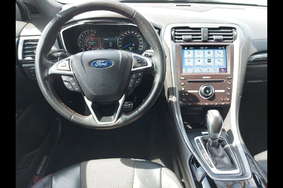 Ford Mondeo Wagon 1.5 ST Line Automaat, airco,cruise,stoelverwarming,navigatie,achteruitrijcamera,parkeersensoren,
