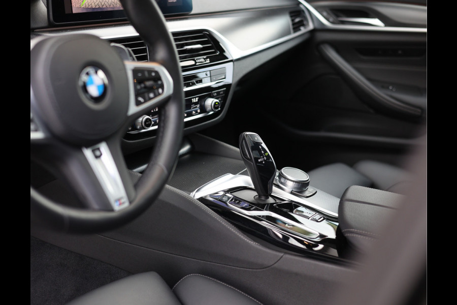 BMW 5 Serie Touring 540d xDrive High Executive *Maxton*Laser*Pano*HUD*