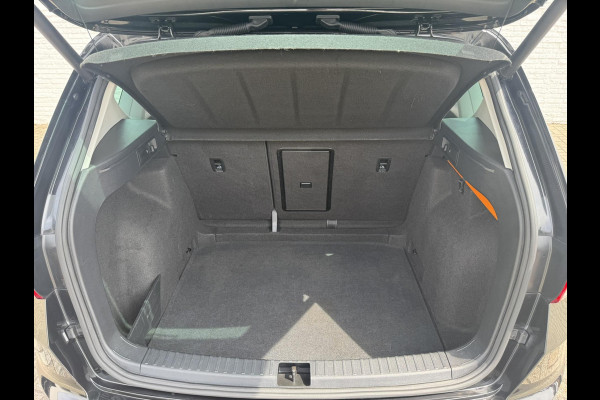 Seat Ateca 1.5 TSI Style Automaat Trekhaak Navigatie Cruise Clima Led Stoelverwarming