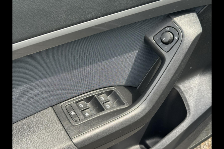 Seat Ateca 1.5 TSI Style Automaat Trekhaak Navigatie Cruise Clima Led Stoelverwarming