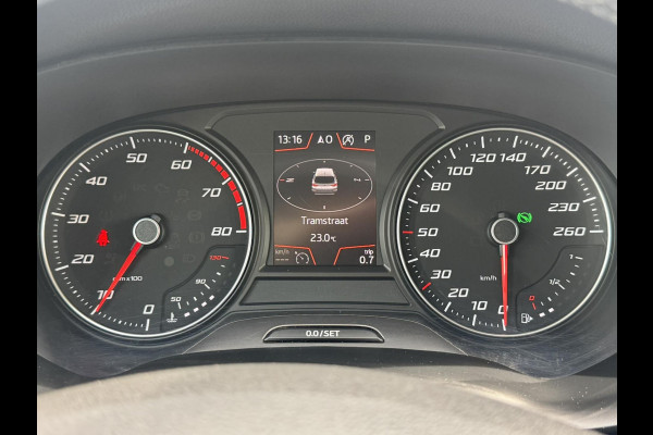 Seat Ateca 1.5 TSI Style Automaat Trekhaak Navigatie Cruise Clima Led Stoelverwarming