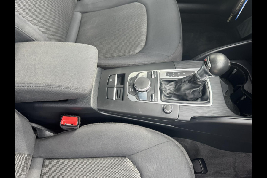 Audi A3 Sportback 30 TFSI Automaat Navigatie Pdc Cruise Airco Led incl BTW